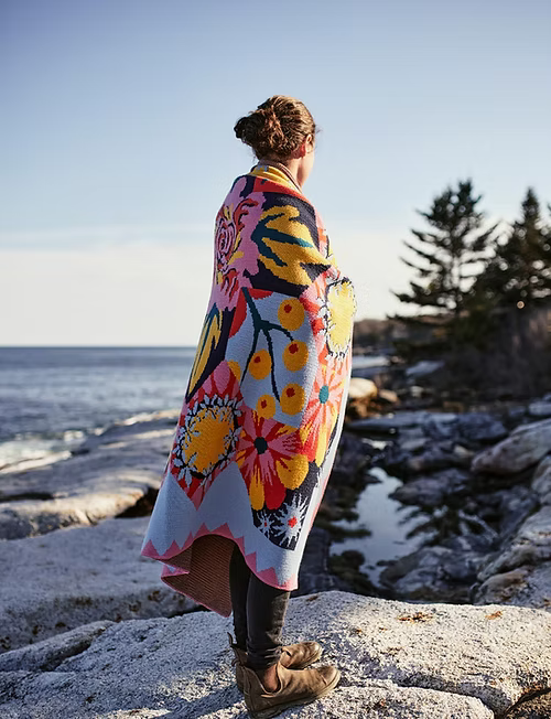 100% Soft Italian Merino Wool Blanket - Encore Floral