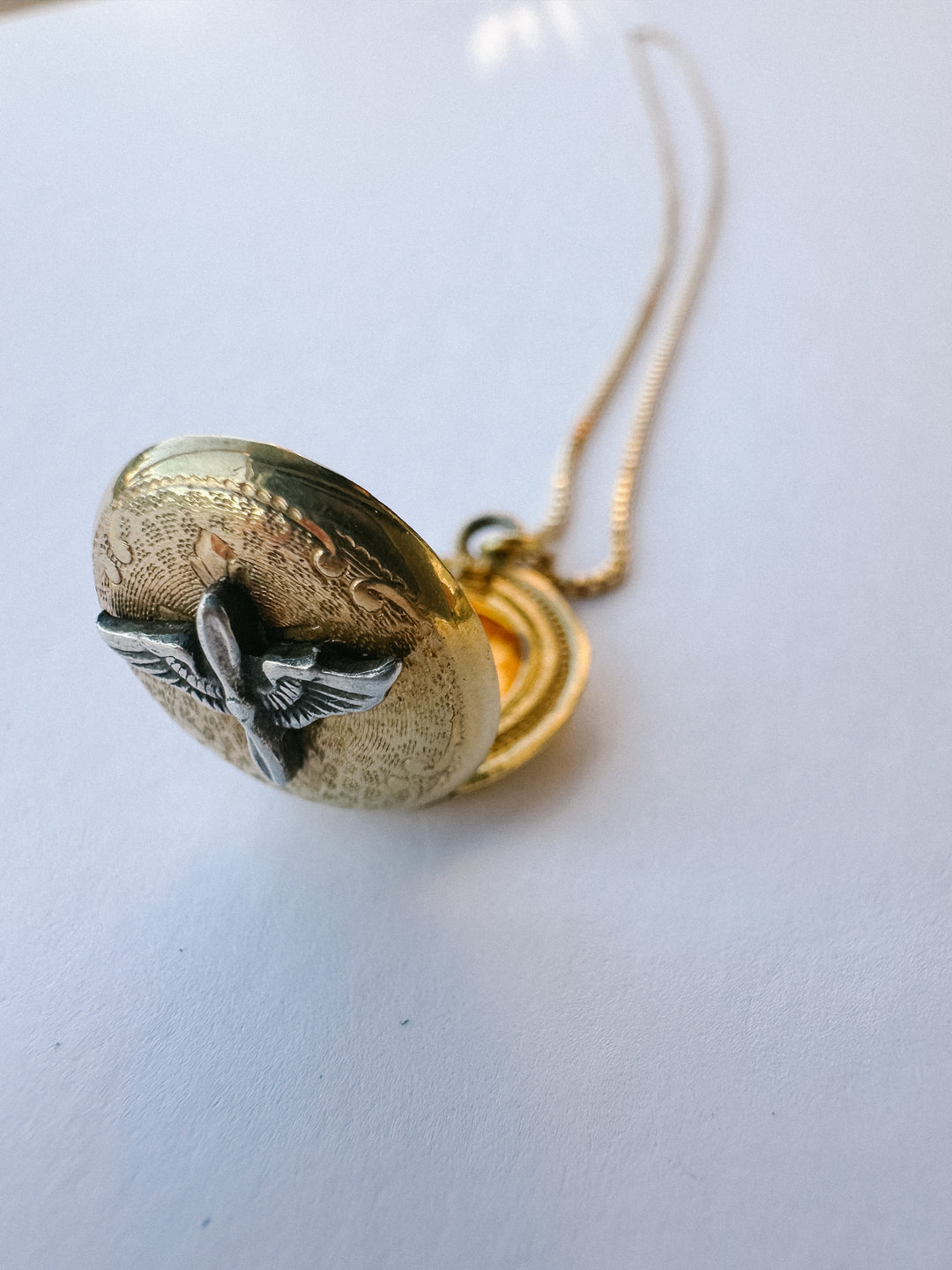 Vintage Airforce Small Gold/Silver Locket & Necklace