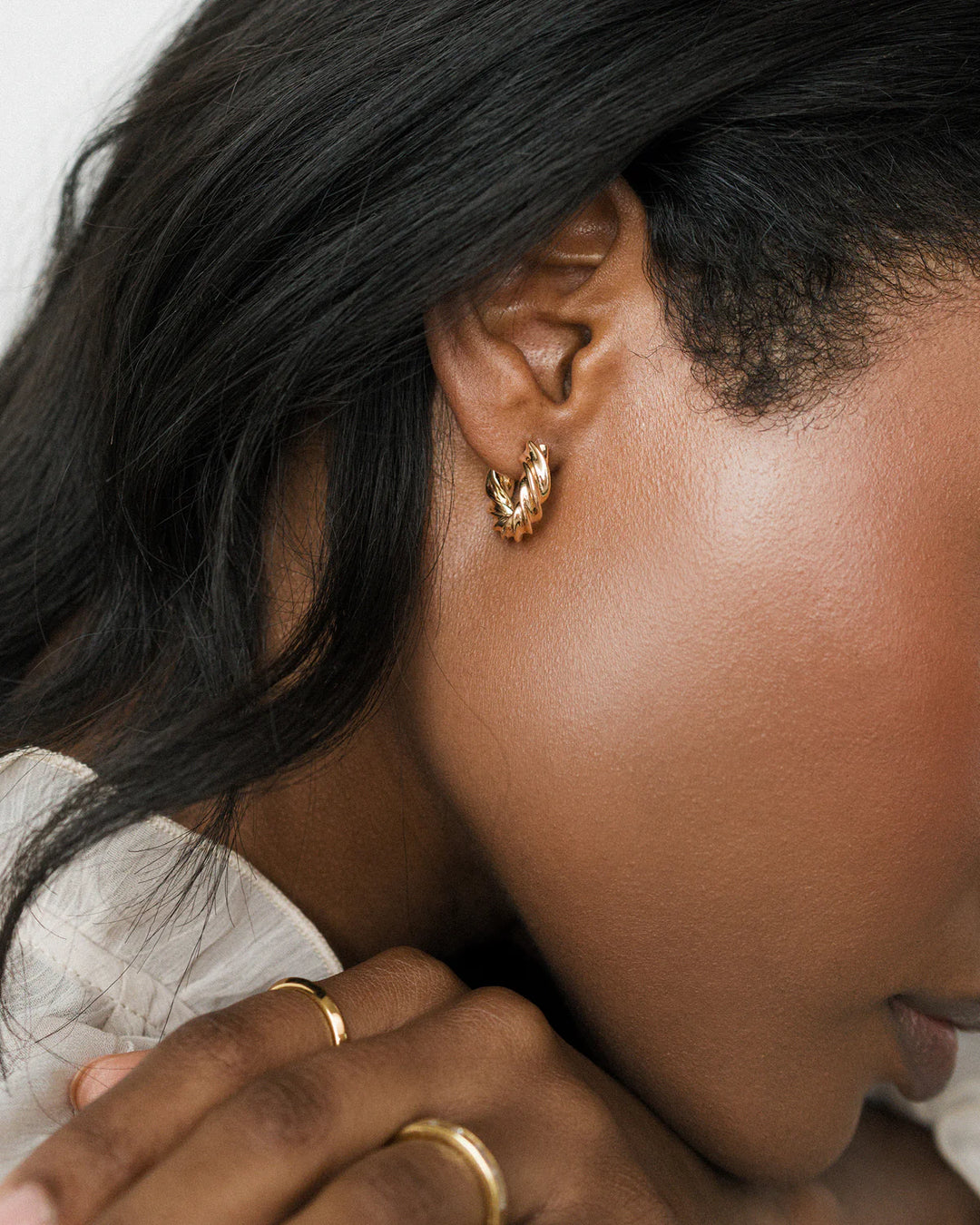 Daphne Gold Twist Hoop Earrings