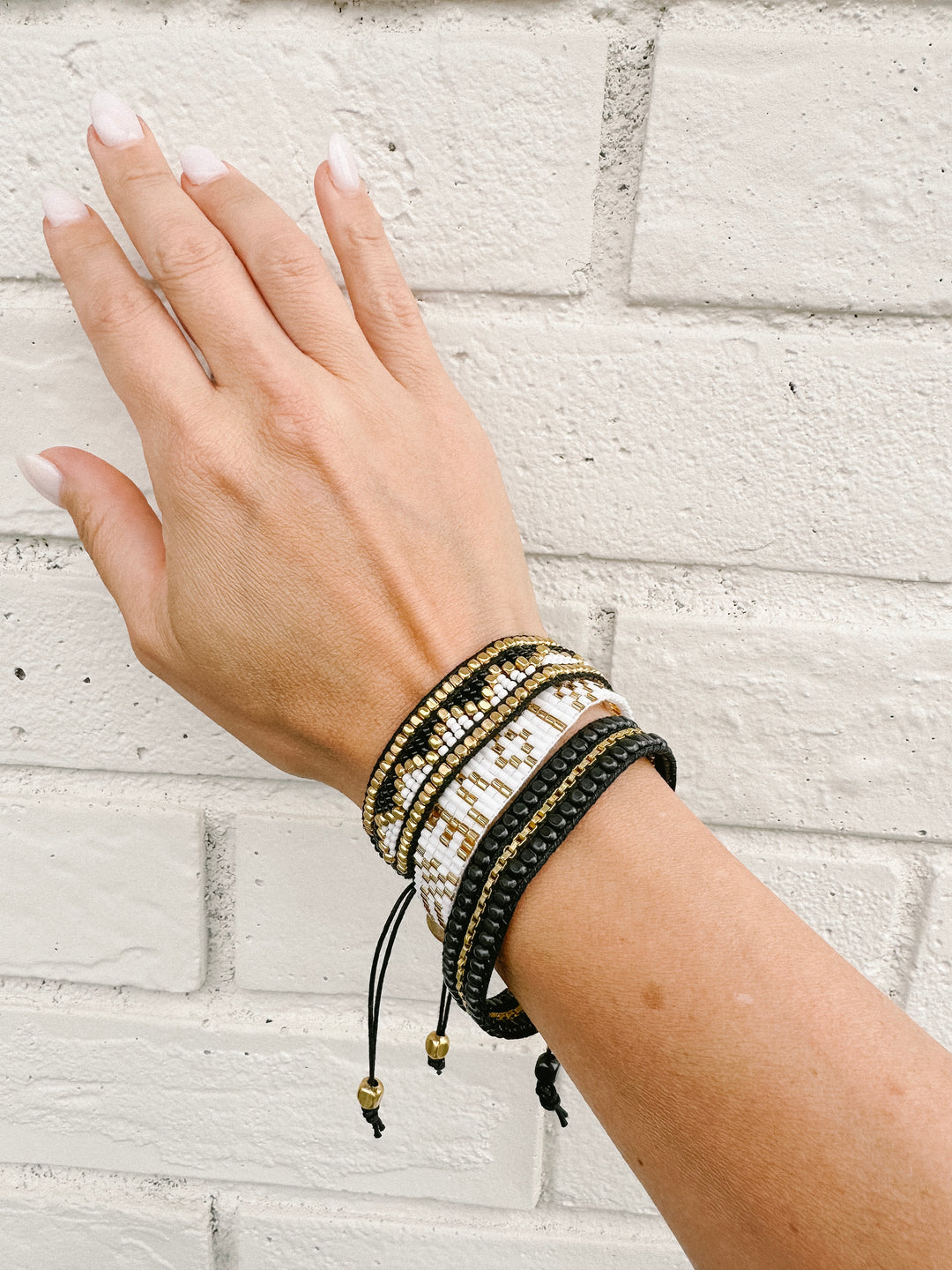 Beaded Bracelet - Black & Gold