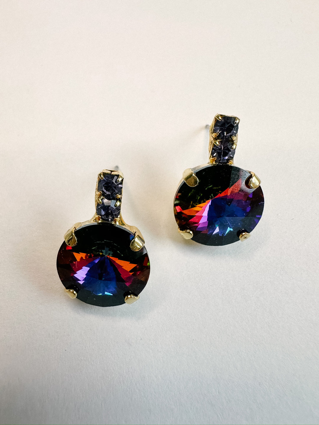 Dee Earrings in Ruby Lavender