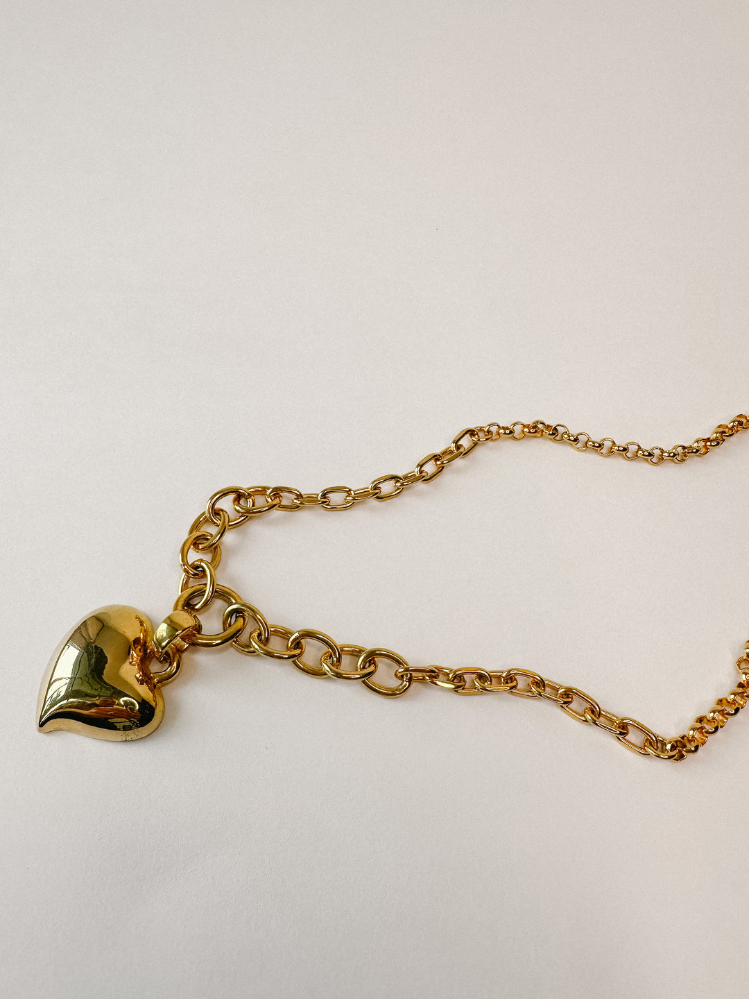 Vintage 18" Long Gold Heart Charm Necklace